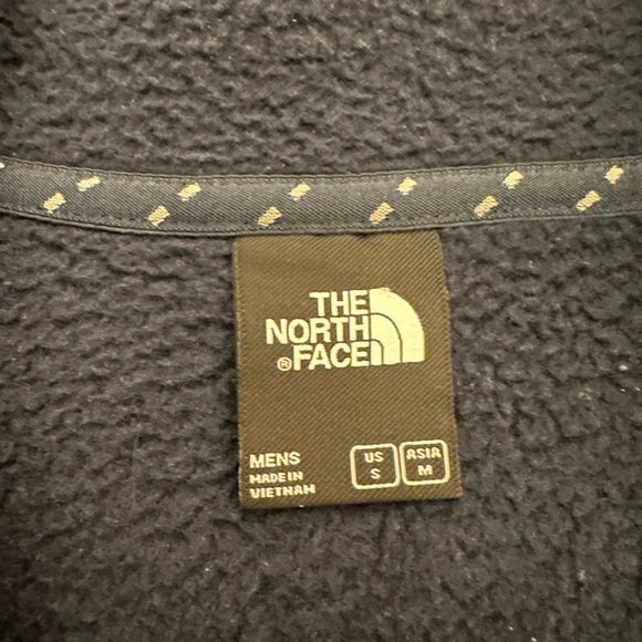 The North Face fleece jacket - Picture 3 of 3